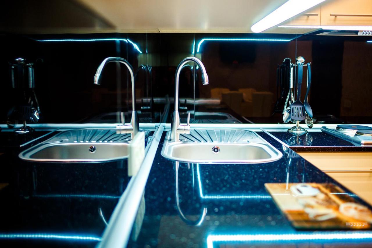Apartments "The Cultural Capital" Vip Лвив Екстериор снимка