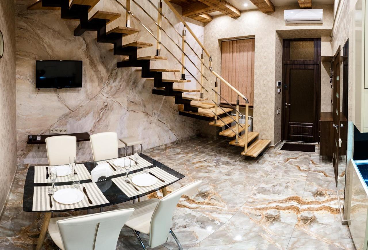 Apartments "The Cultural Capital" Vip Лвив Екстериор снимка