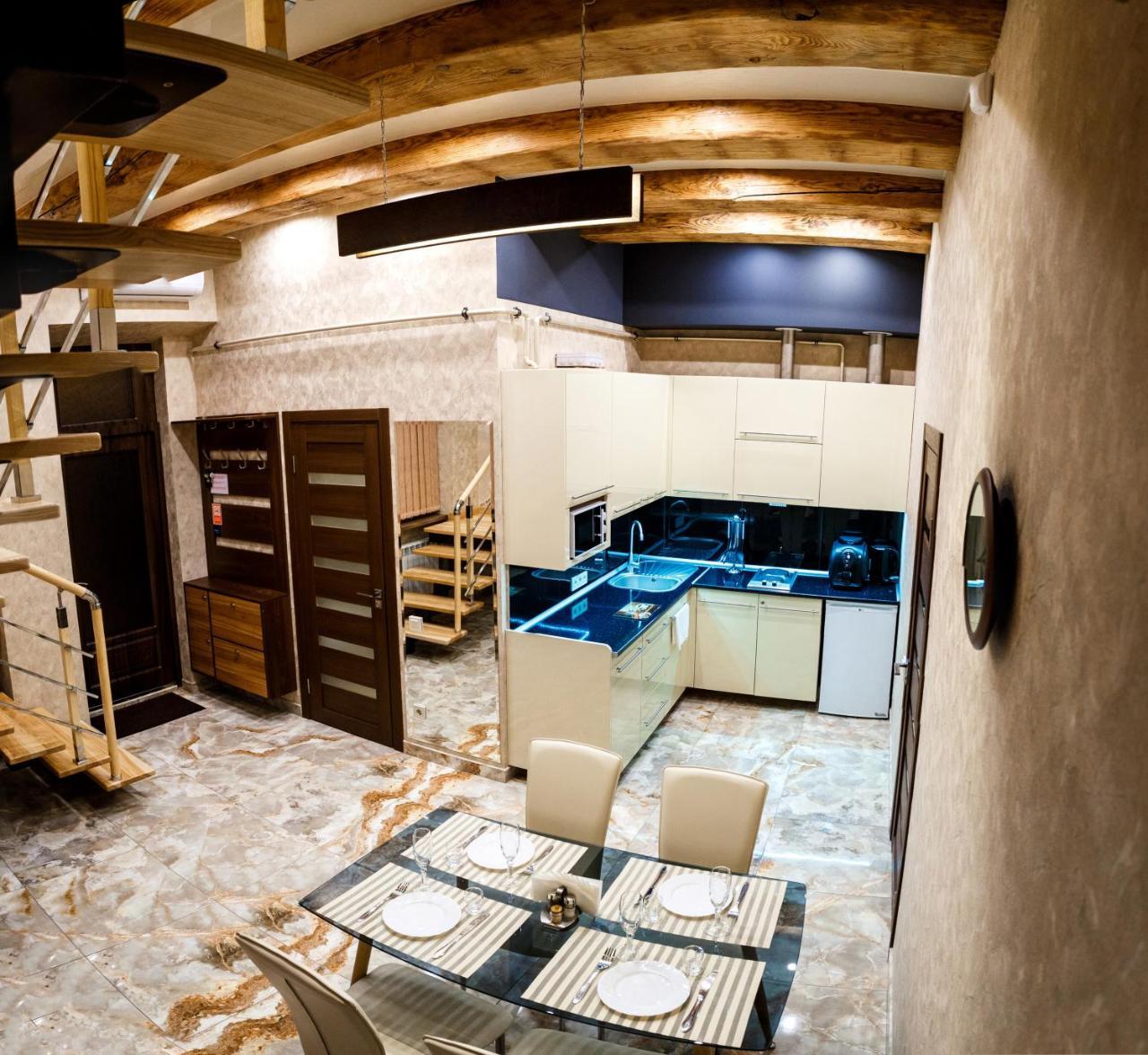 Apartments "The Cultural Capital" Vip Лвив Екстериор снимка