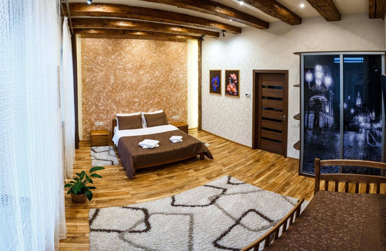 Apartments "The Cultural Capital" Vip Лвив Екстериор снимка